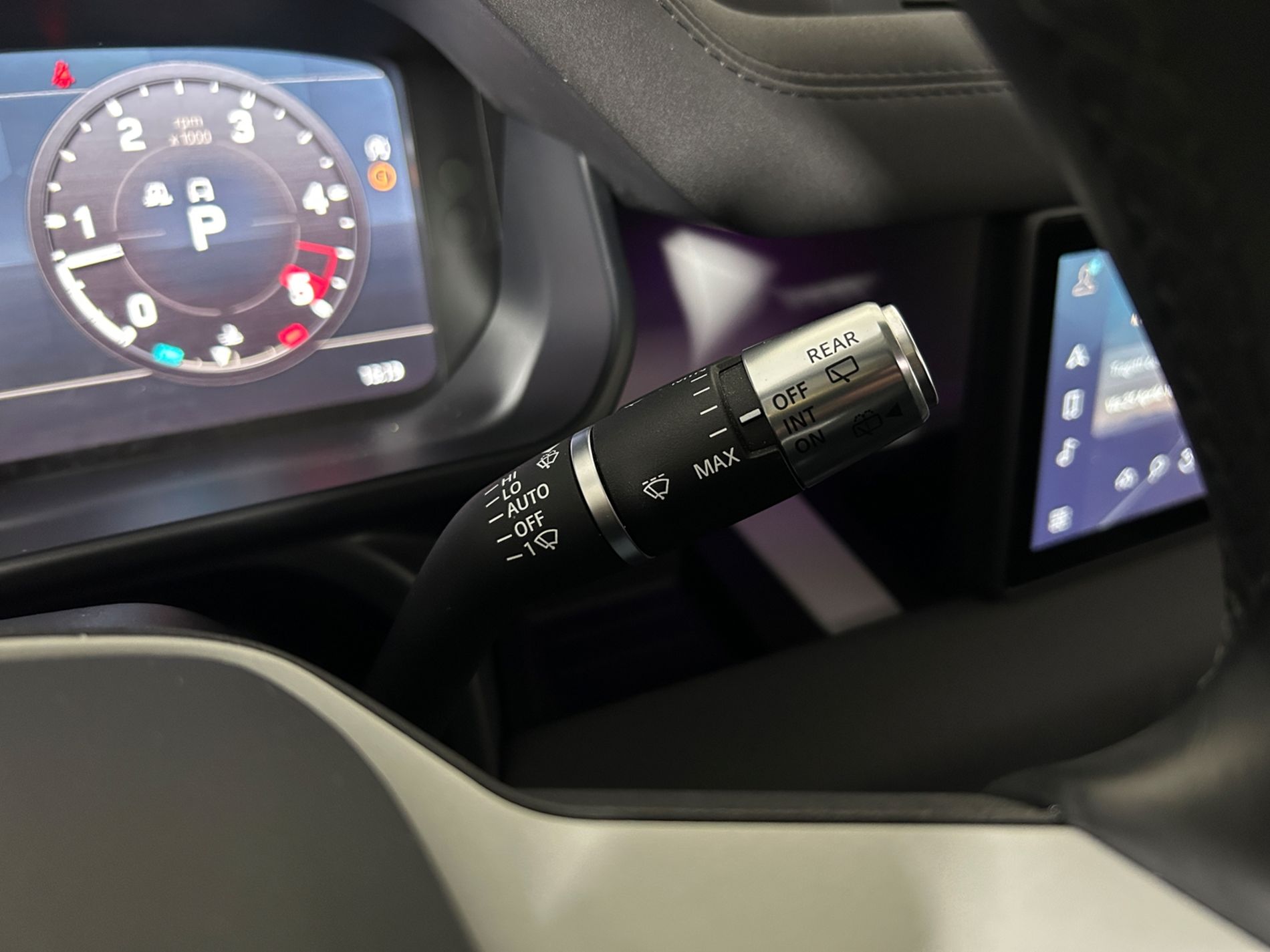 Defender 110 3.0d i6 mhev SE awd 200cv auto - Autoviemme